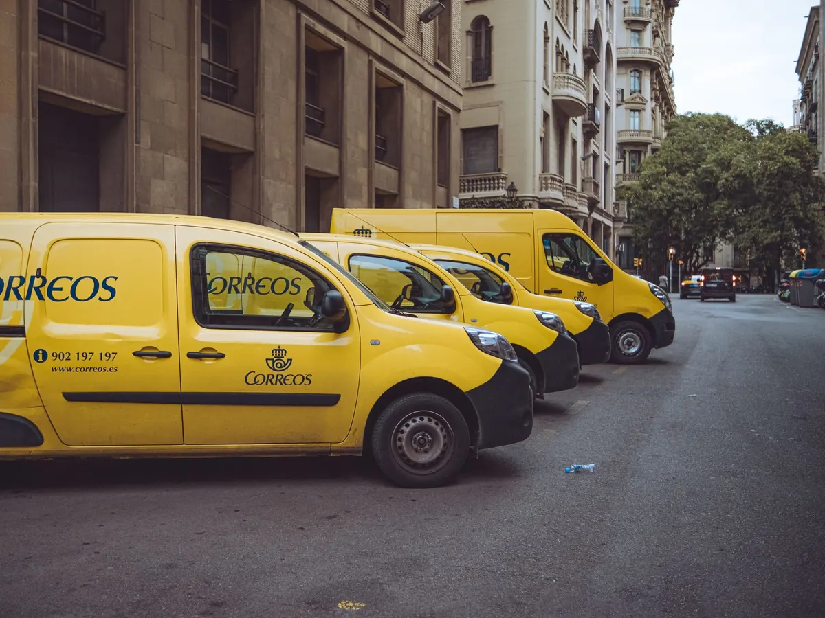 Local Pub Delivery vs. National Beer Delivery Apps: Which Is Better for Freshness and Price?